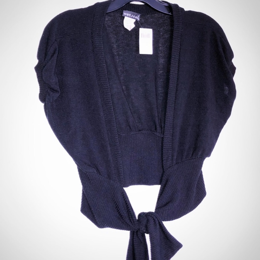 Black pullover & tie sweater